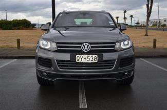 2013 Volkswagen Touareg - Thumbnail