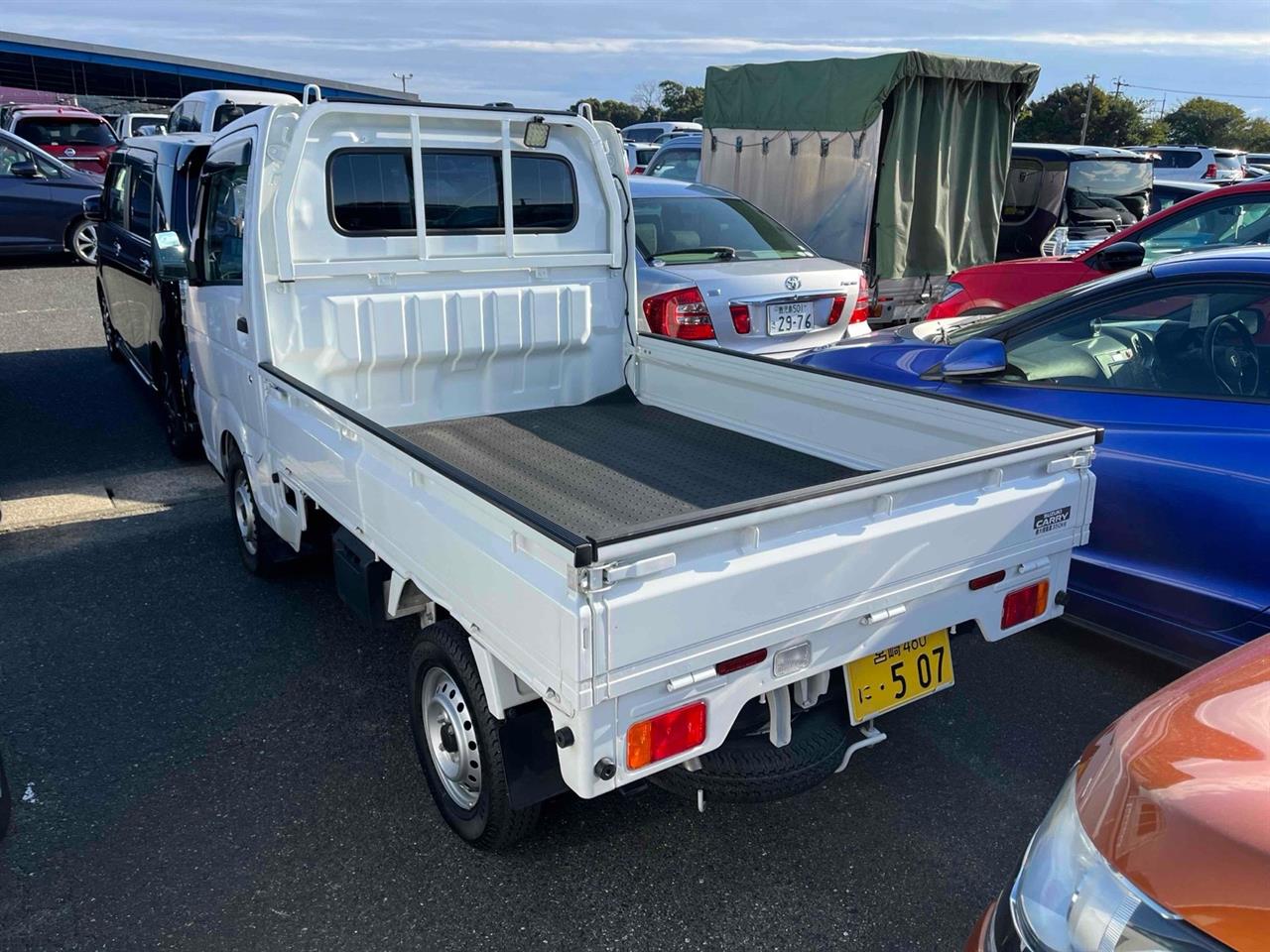 2023 Suzuki Carry